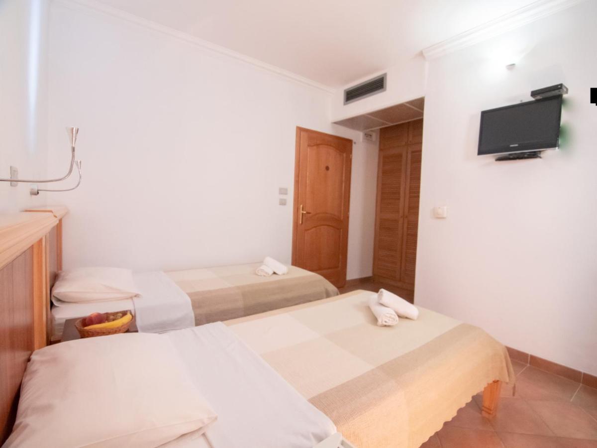 Apartments And Rooms Levantin Inn Sveti Stefan Kültér fotó