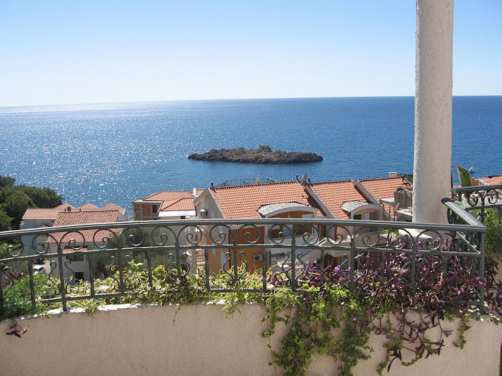 Apartments And Rooms Levantin Inn Sveti Stefan Szoba fotó