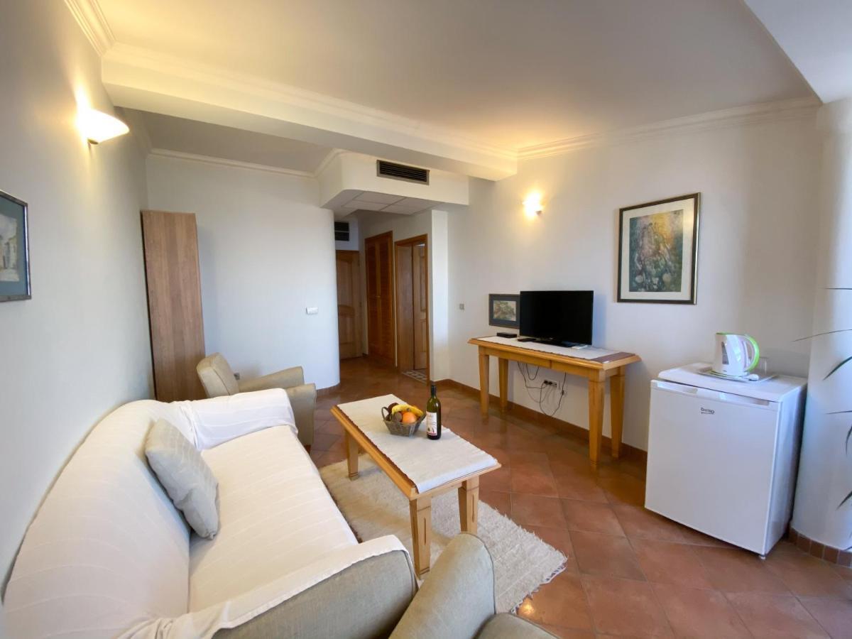 Apartments And Rooms Levantin Inn Sveti Stefan Kültér fotó